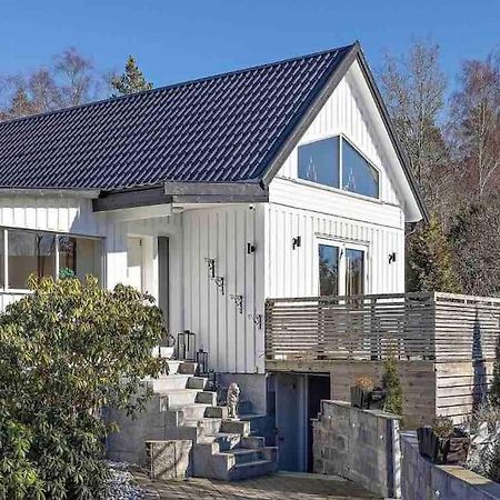 Mysigt Hus Med Natur & Jacuzzi I Olofstorp غوتنبرغ المظهر الخارجي الصورة