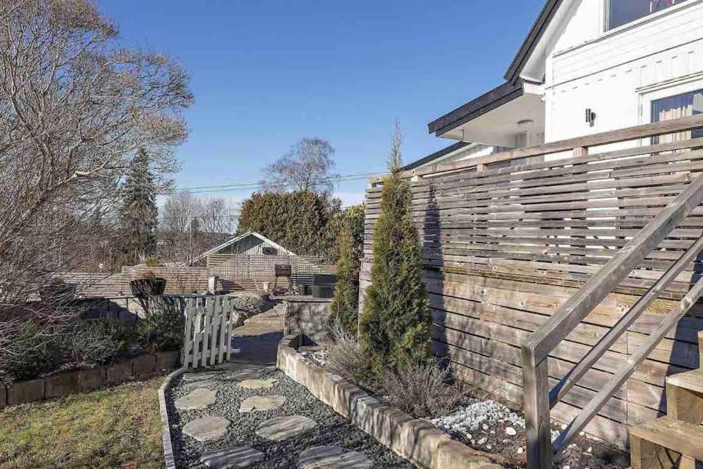 Mysigt Hus Med Natur & Jacuzzi I Olofstorp غوتنبرغ المظهر الخارجي الصورة